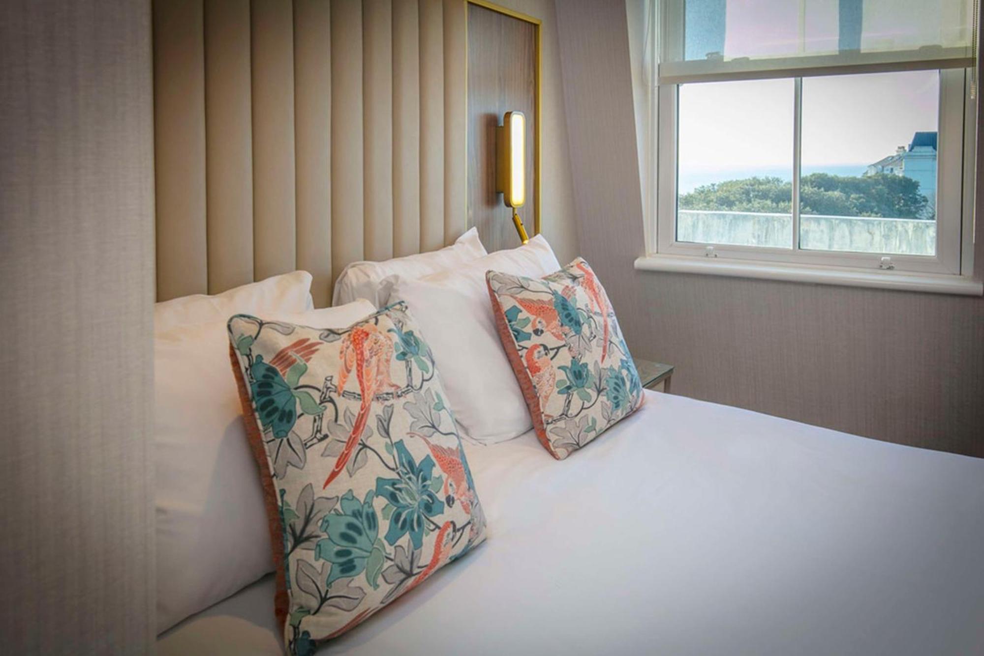 Voco The Clifton Folkestone By Ihg Hotel Bagian luar foto