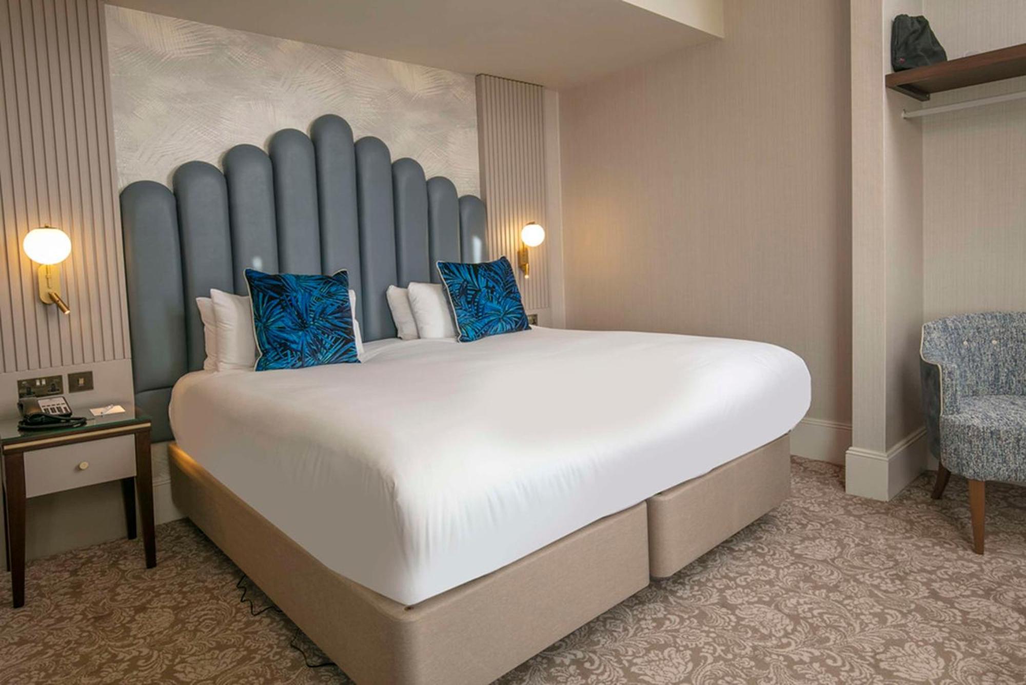 Voco The Clifton Folkestone By Ihg Hotel Bagian luar foto