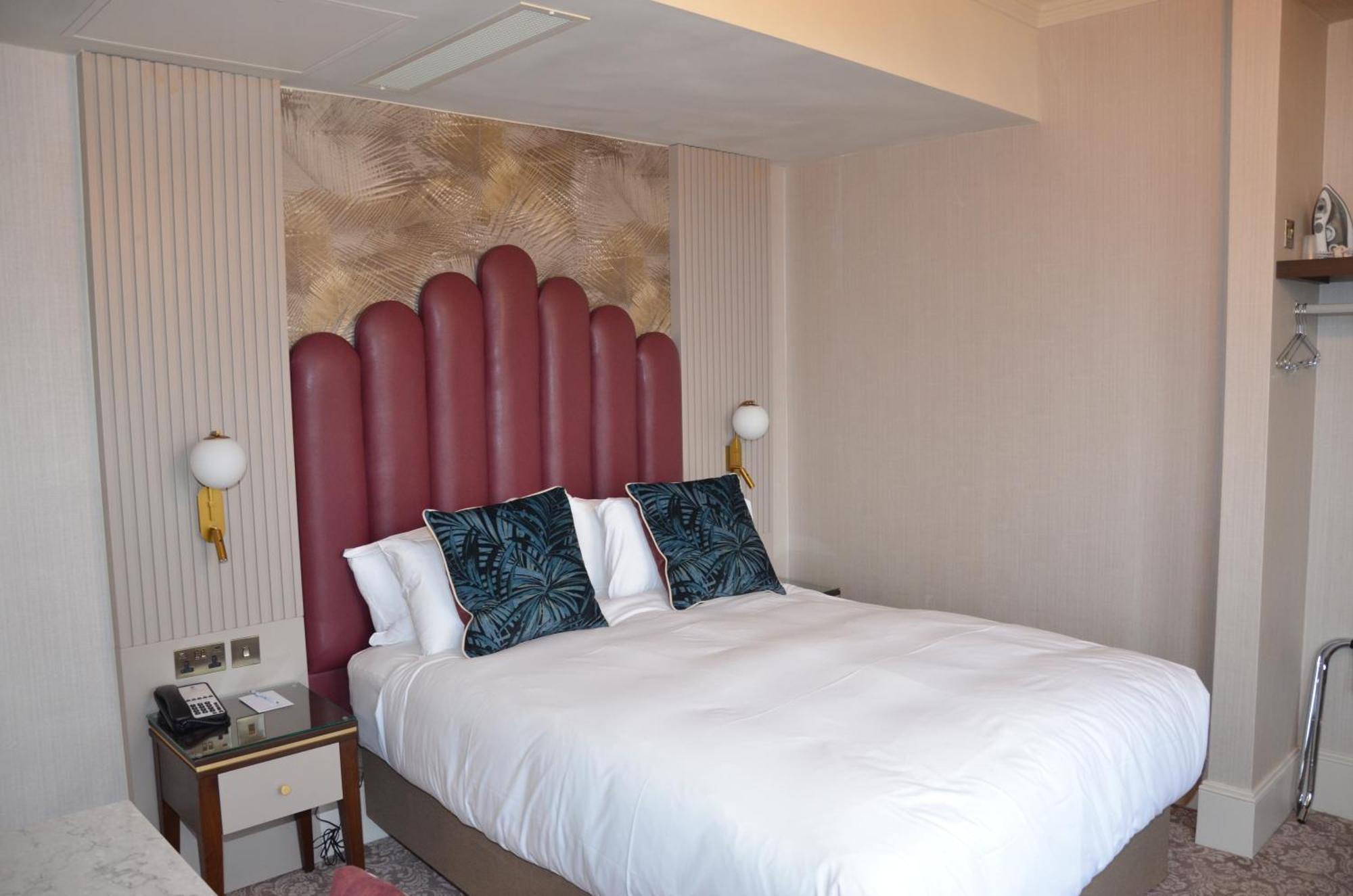 Voco The Clifton Folkestone By Ihg Hotel Bagian luar foto