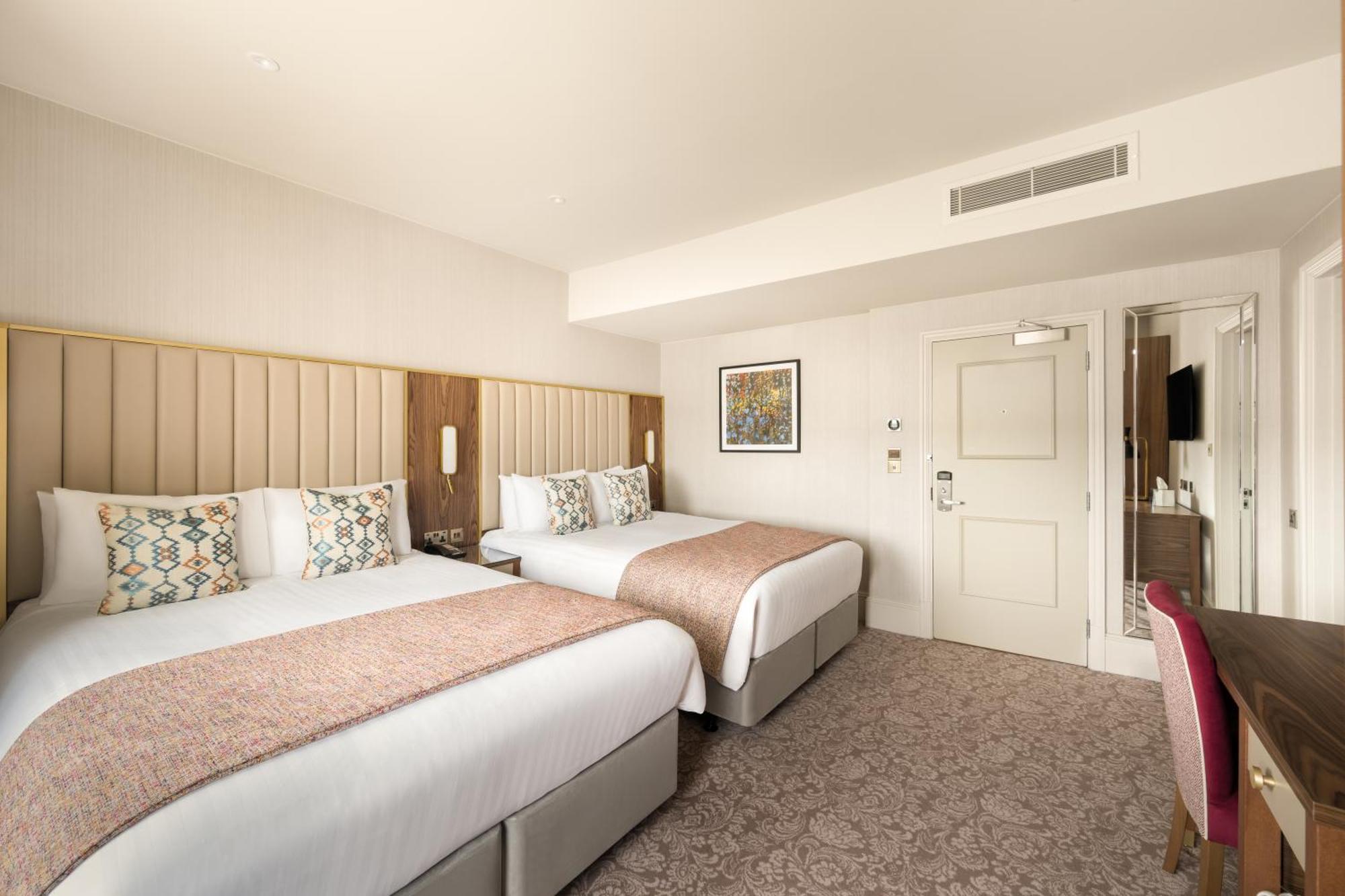 Voco The Clifton Folkestone By Ihg Hotel Bagian luar foto