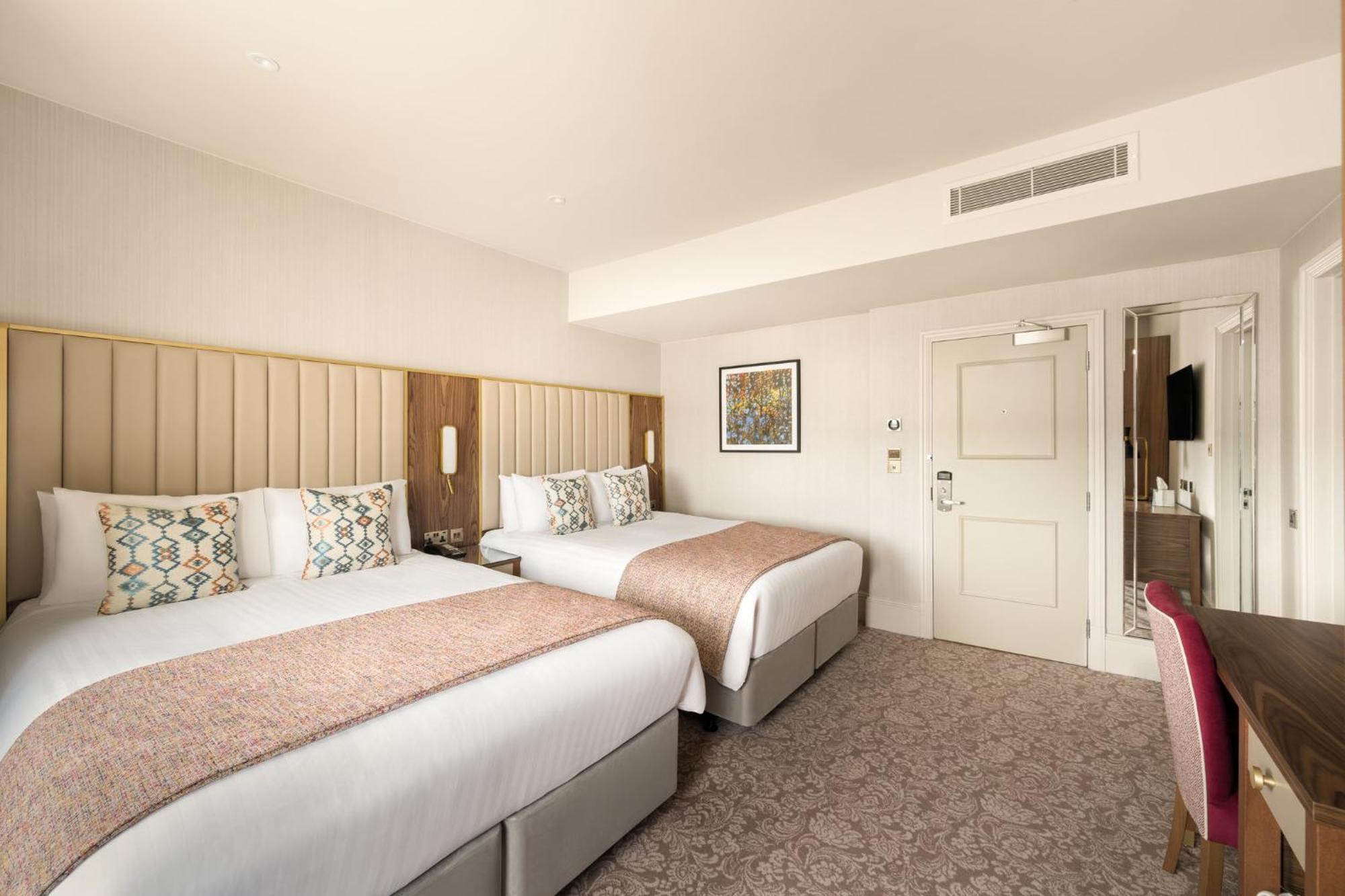 Voco The Clifton Folkestone By Ihg Hotel Bagian luar foto