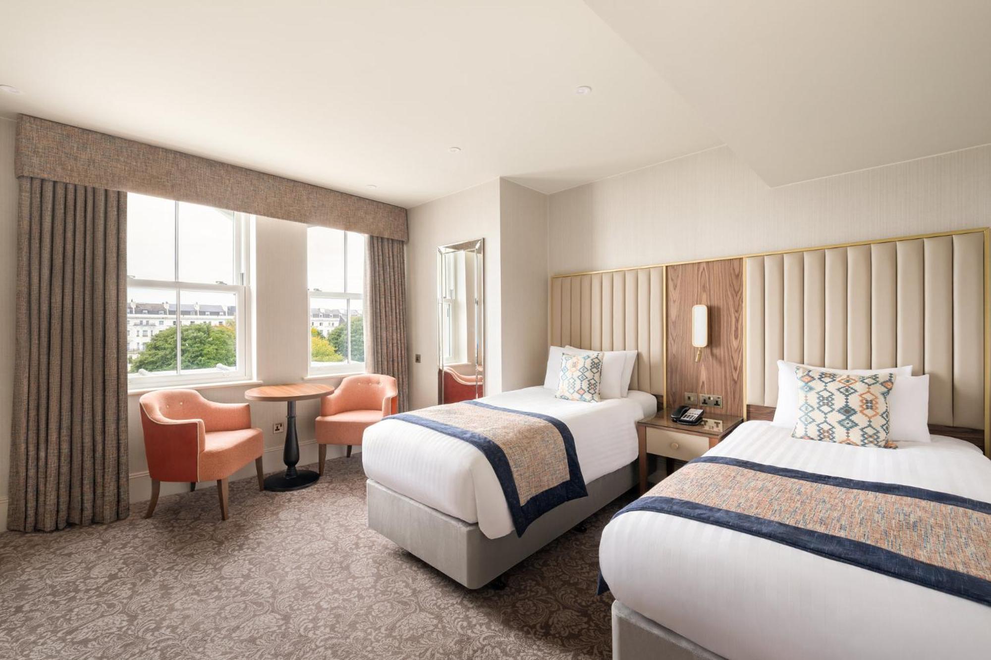 Voco The Clifton Folkestone By Ihg Hotel Bagian luar foto
