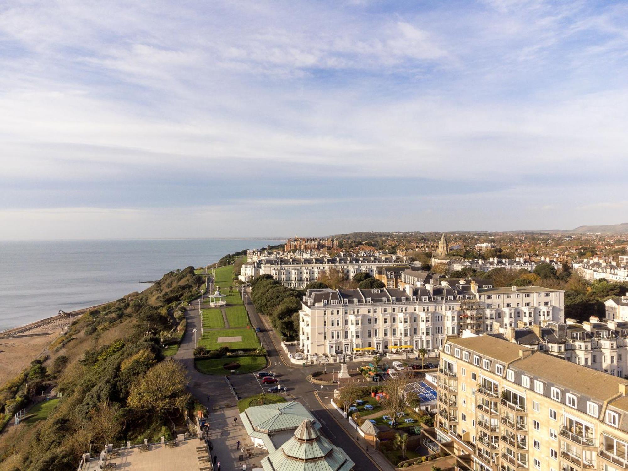Voco The Clifton Folkestone By Ihg Hotel Bagian luar foto