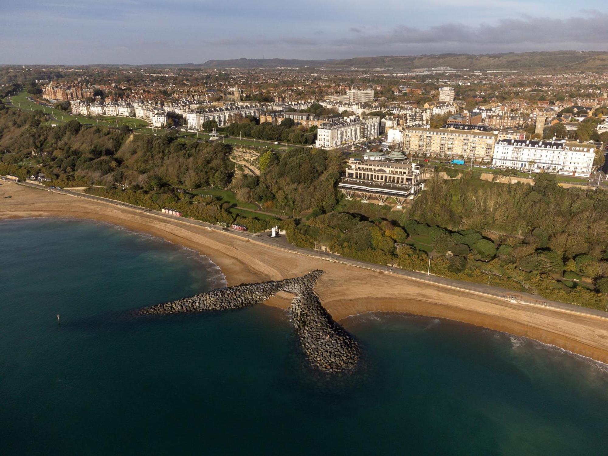 Voco The Clifton Folkestone By Ihg Hotel Bagian luar foto