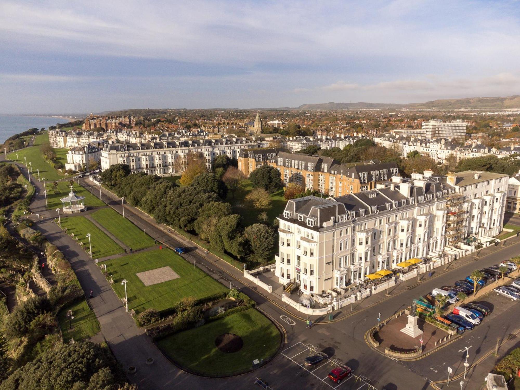 Voco The Clifton Folkestone By Ihg Hotel Bagian luar foto