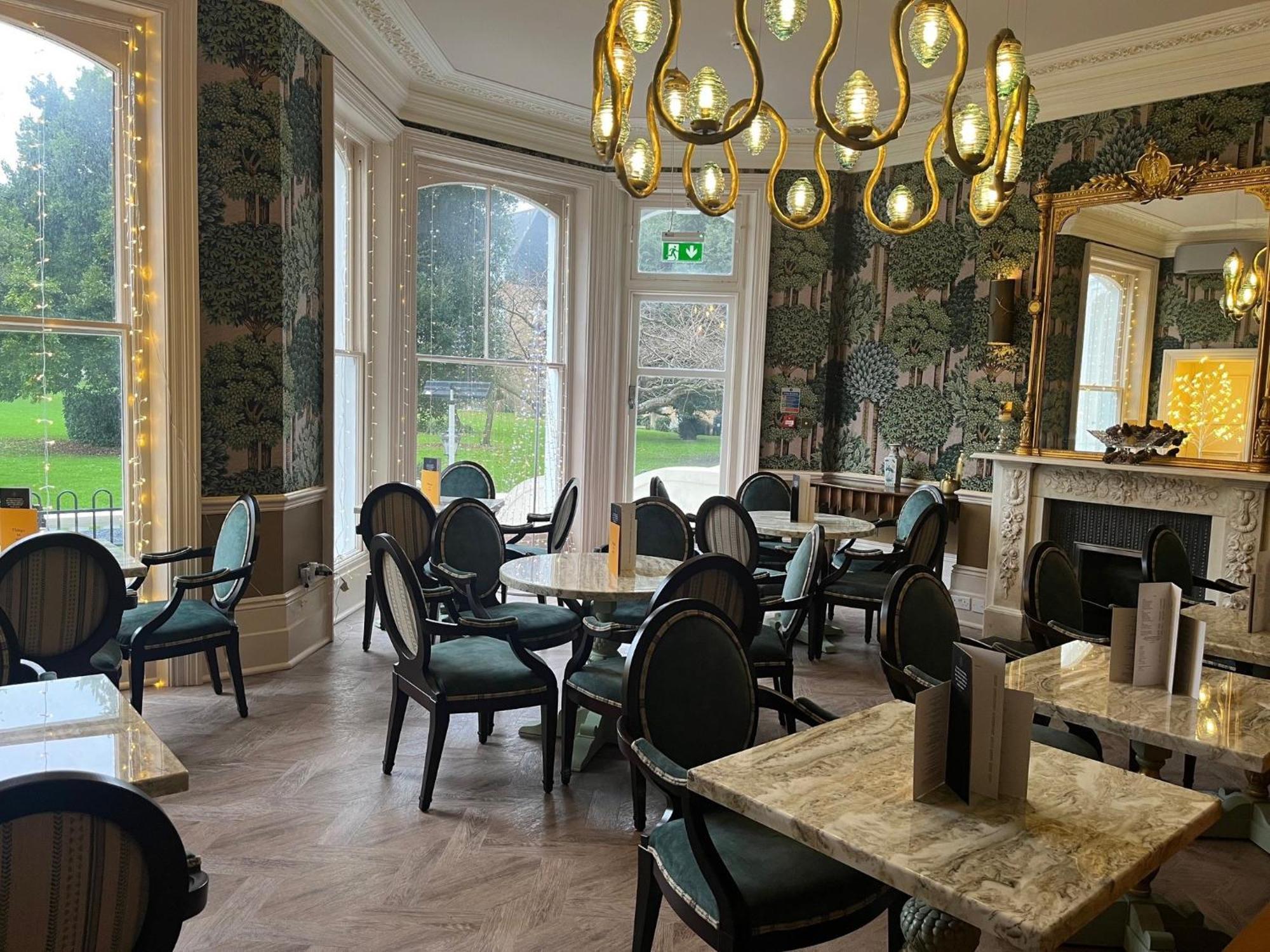 Voco The Clifton Folkestone By Ihg Hotel Bagian luar foto